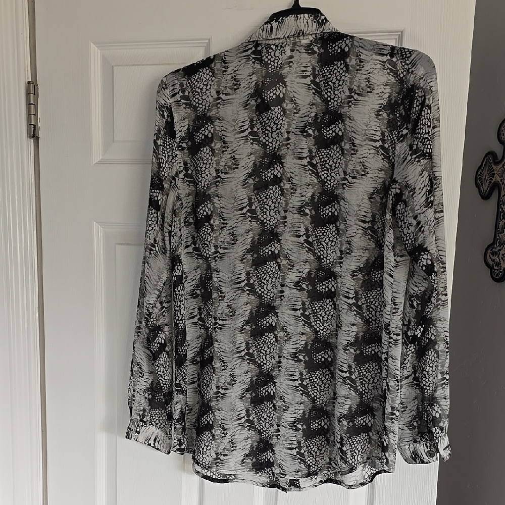 CAbi Black and White Graphic Button Down Shirt with Mandarin Collar